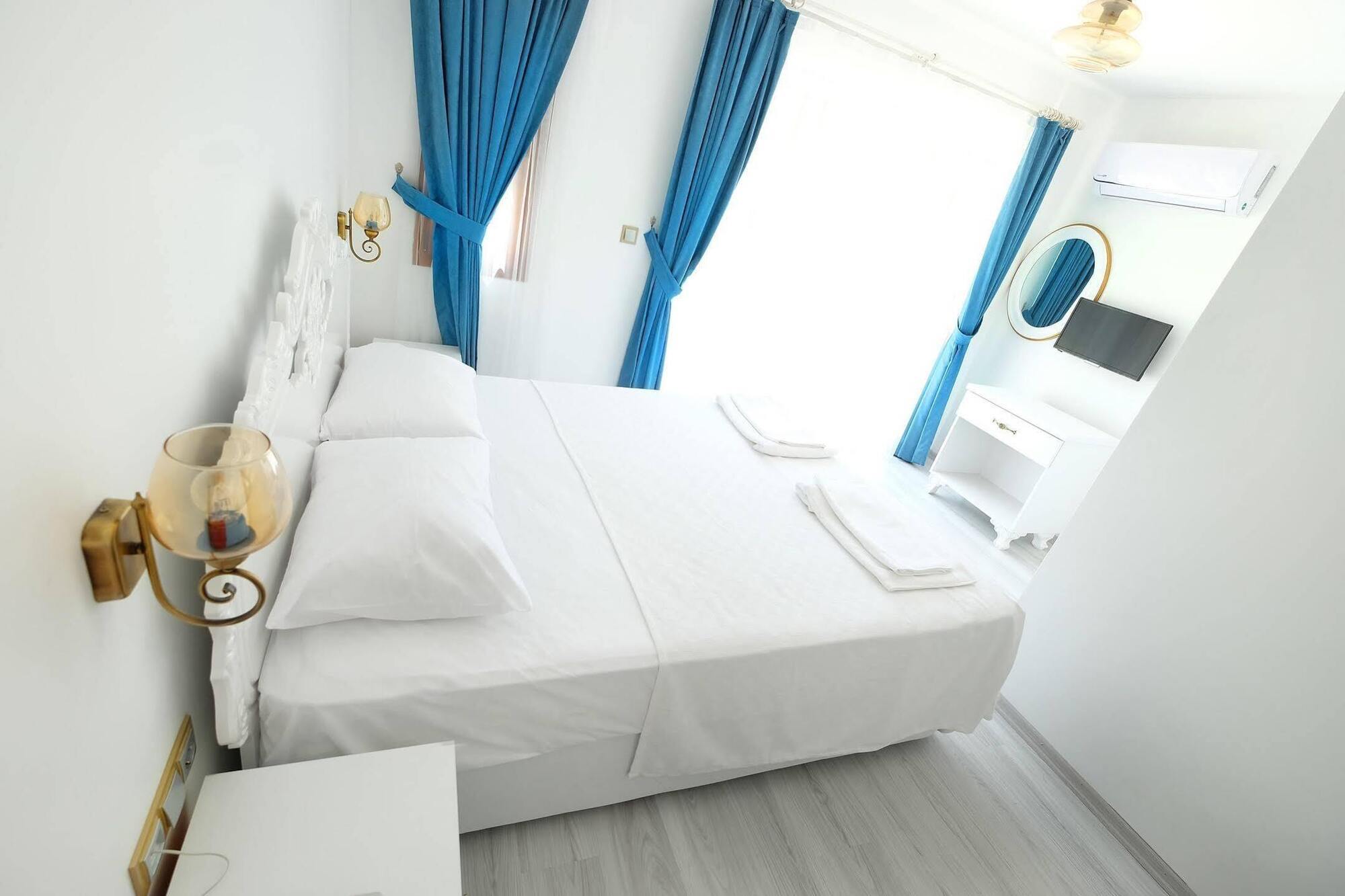 Bugra Alacati (Adults Only) Eksteriør bilde