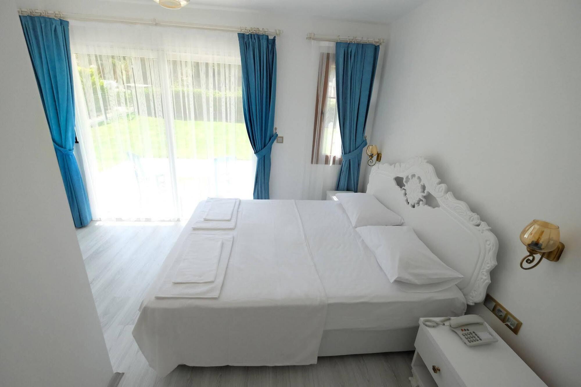 Bugra Alacati (Adults Only) Eksteriør bilde